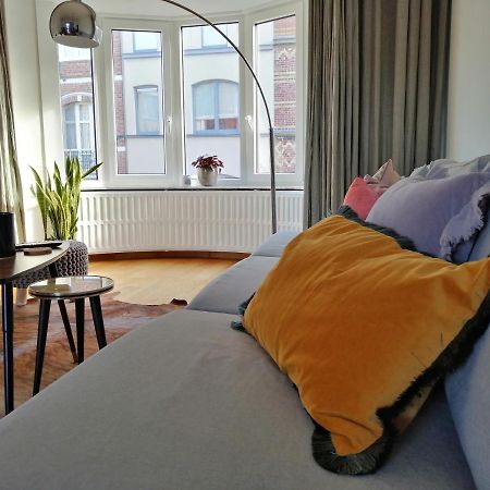 Large Apartment 800M From The Beach 90 Square Meters Oostende Bagian luar foto